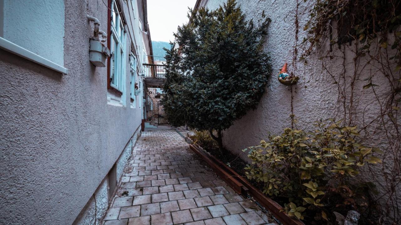 Ferienwohnung La Garcon Brașov Exterior foto